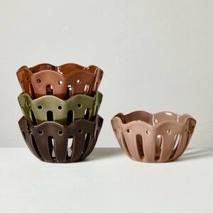 Set of 4 Wavy Edge Mini Berry Fruit Bowls Tan/Brown/Green Hearth & Hand™ NEW
